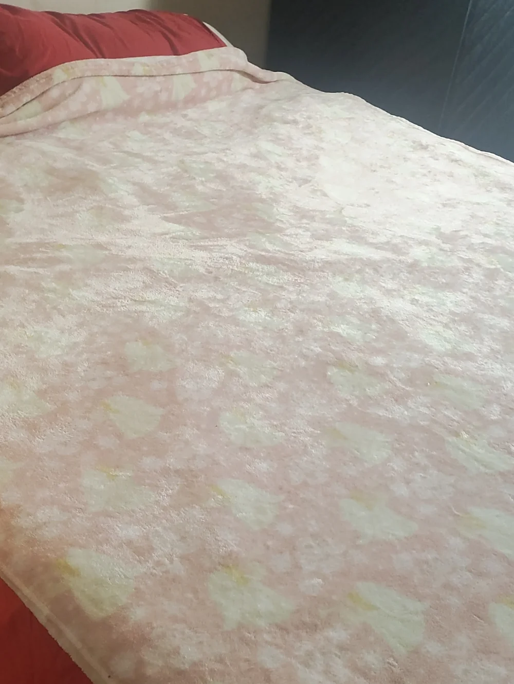 Plush Pink and White Angles Accent Throw Blanket,Bershine Brand Newnever Used